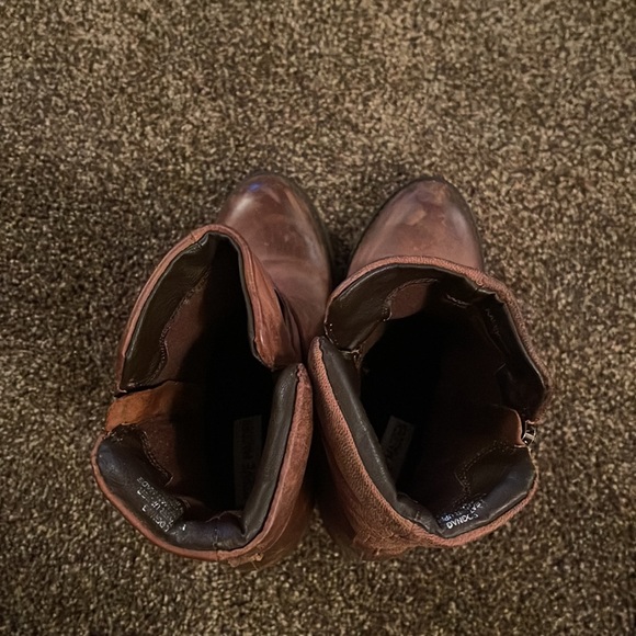 Revolve Steve Madden Raleighh tall distressed buckled heeled boots cognac - Picture 9 of 11